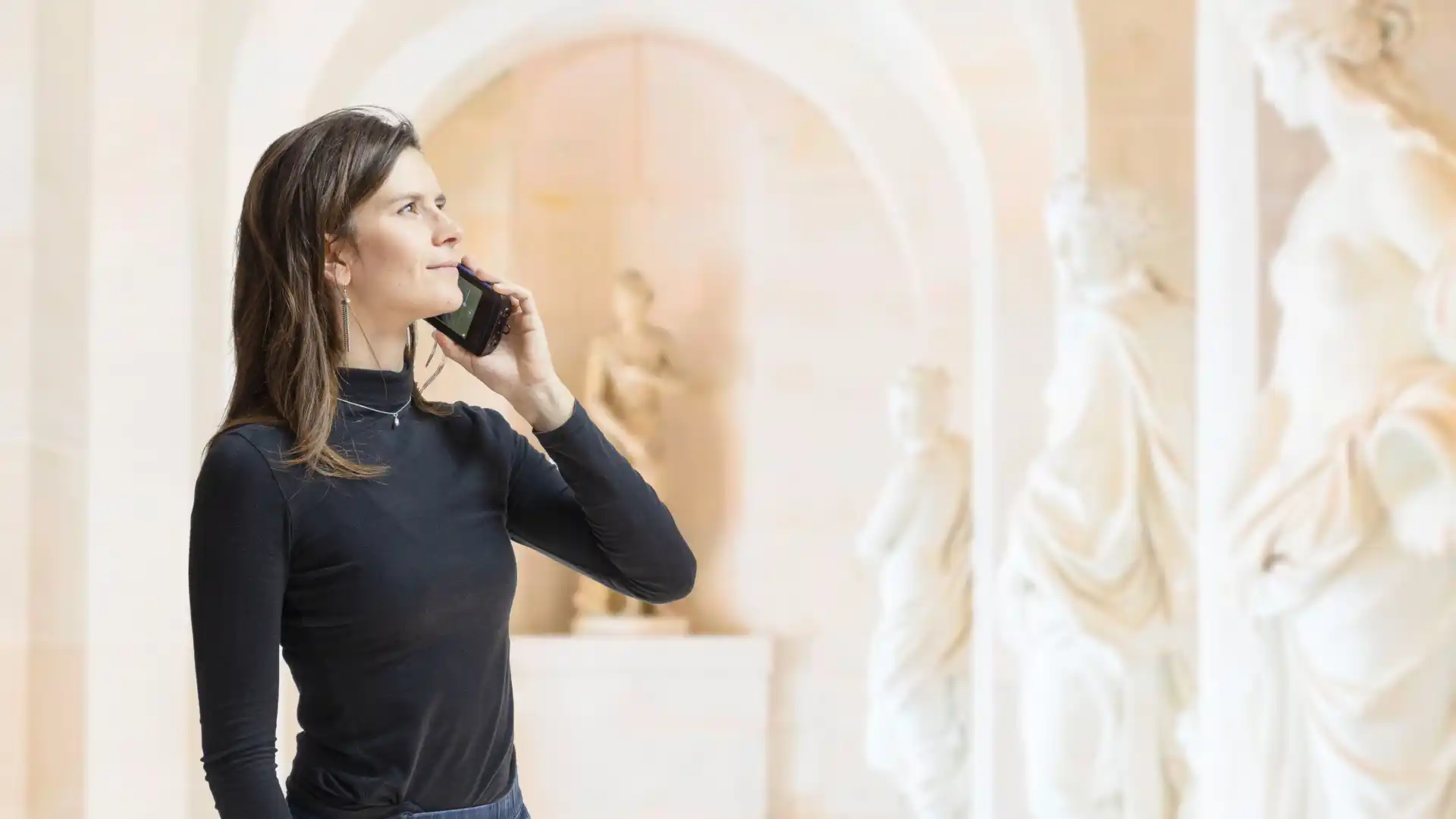 Orpheo Hybe artikel rondleider met regie